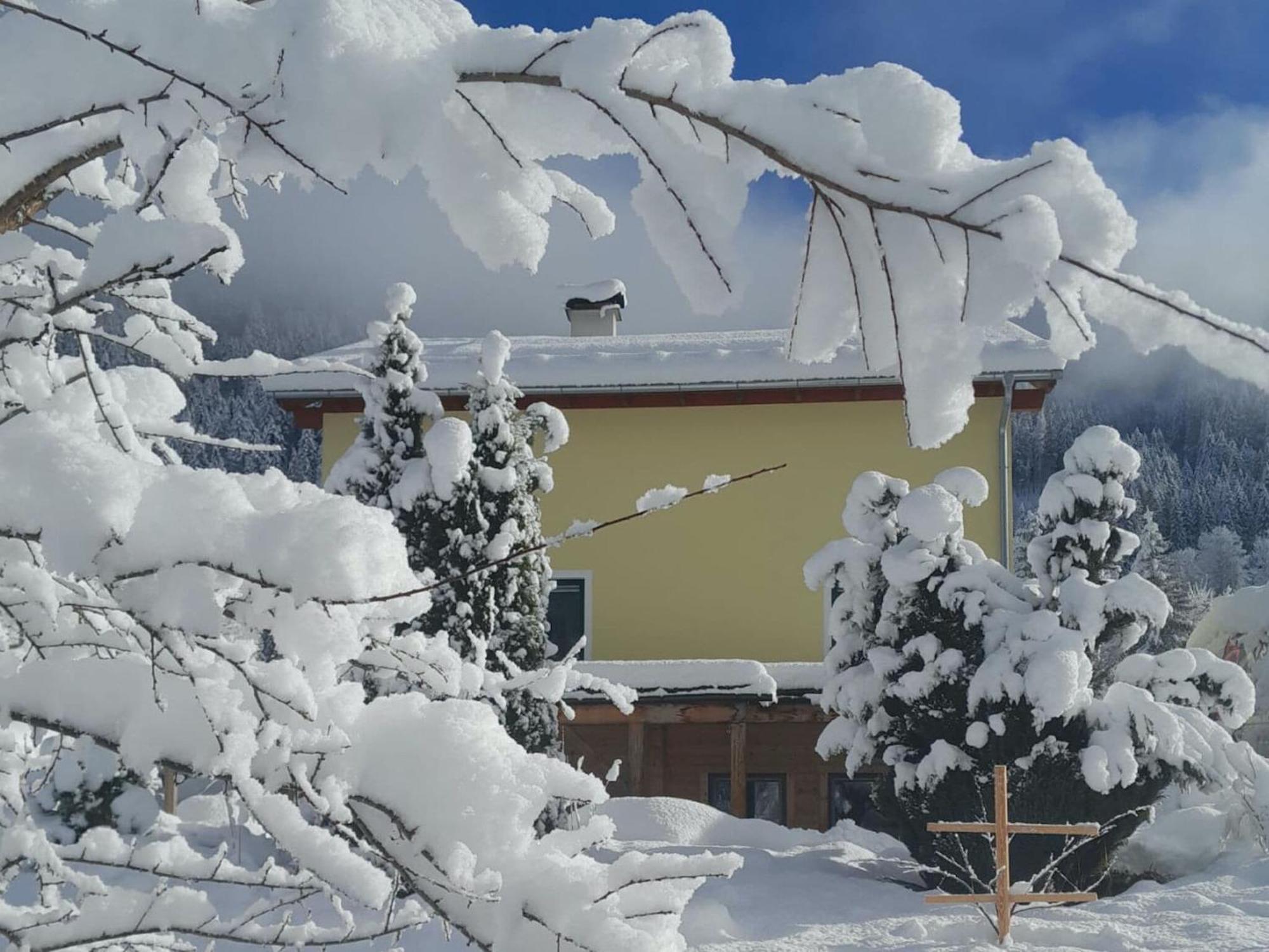 Fantastic Apartment With Terrace Untertauern Dış mekan fotoğraf