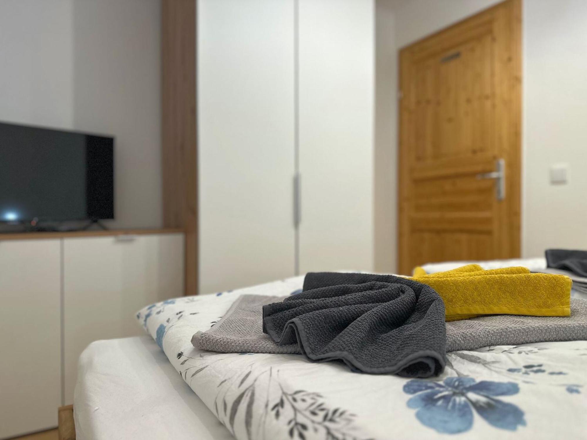 Fantastic Apartment With Terrace Untertauern Dış mekan fotoğraf
