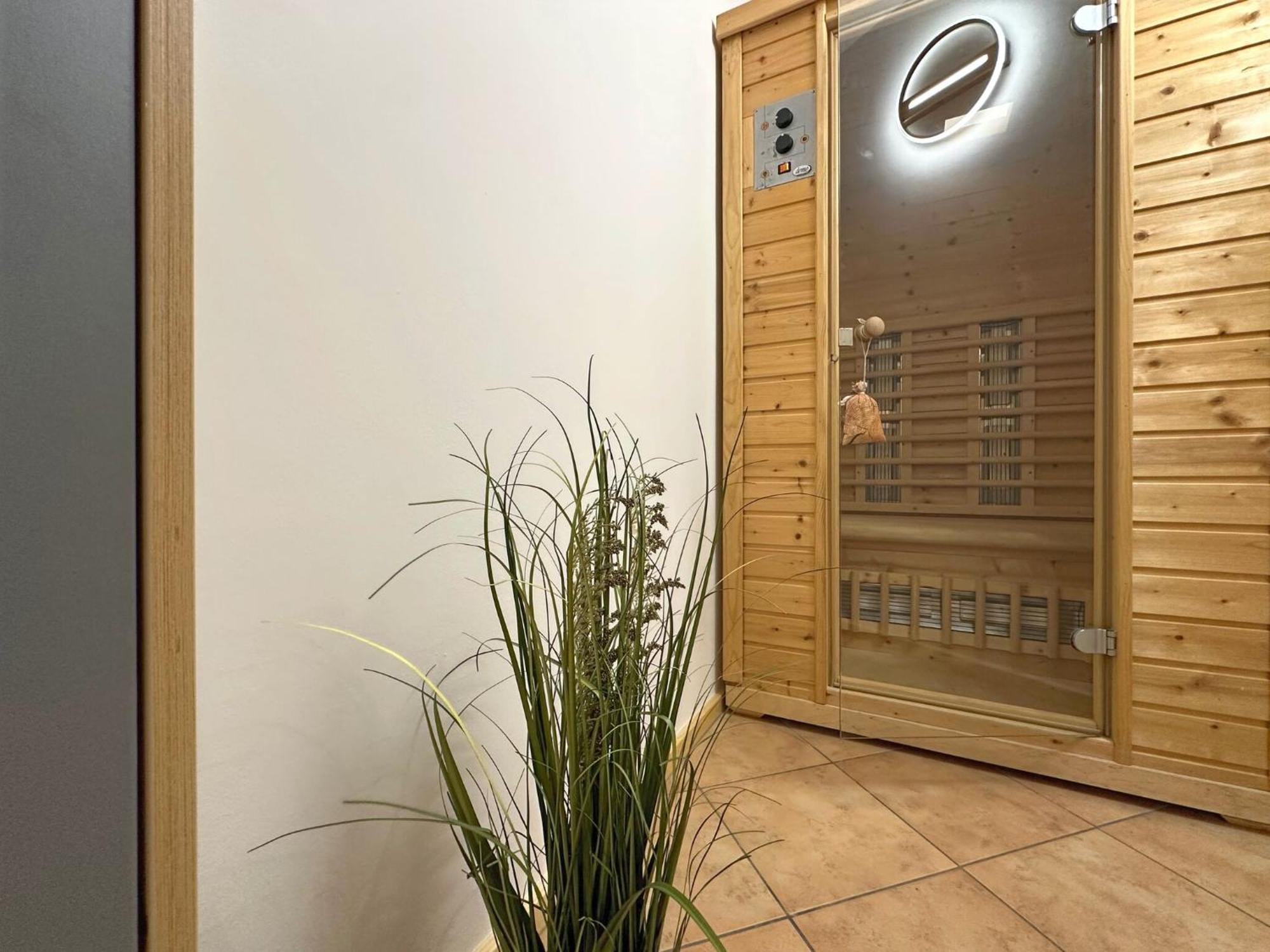 Fantastic Apartment With Terrace Untertauern Dış mekan fotoğraf
